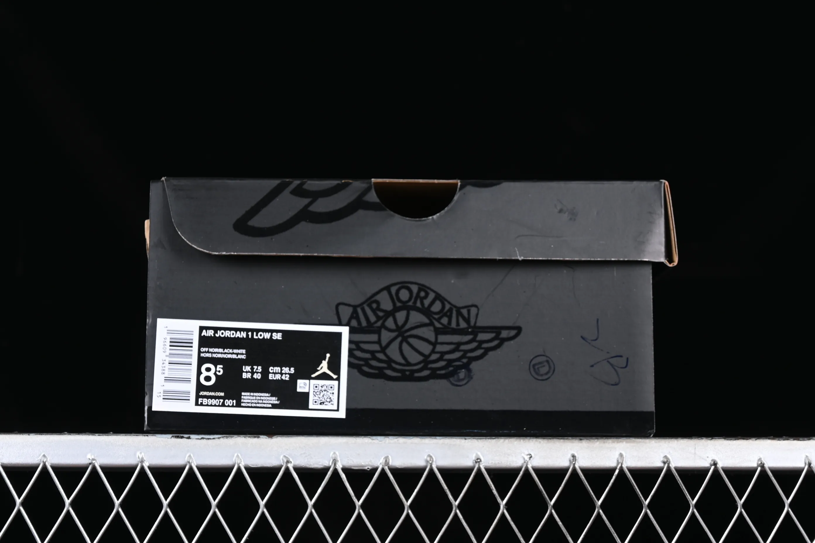 All categories Air Jordan Jordan series basketball shoes Air Jordan 1 Low Z version Air Jordan 1 Low AJ1 Joe 1 all black burst pattern low-top cultural casual sneakers FB9907-001